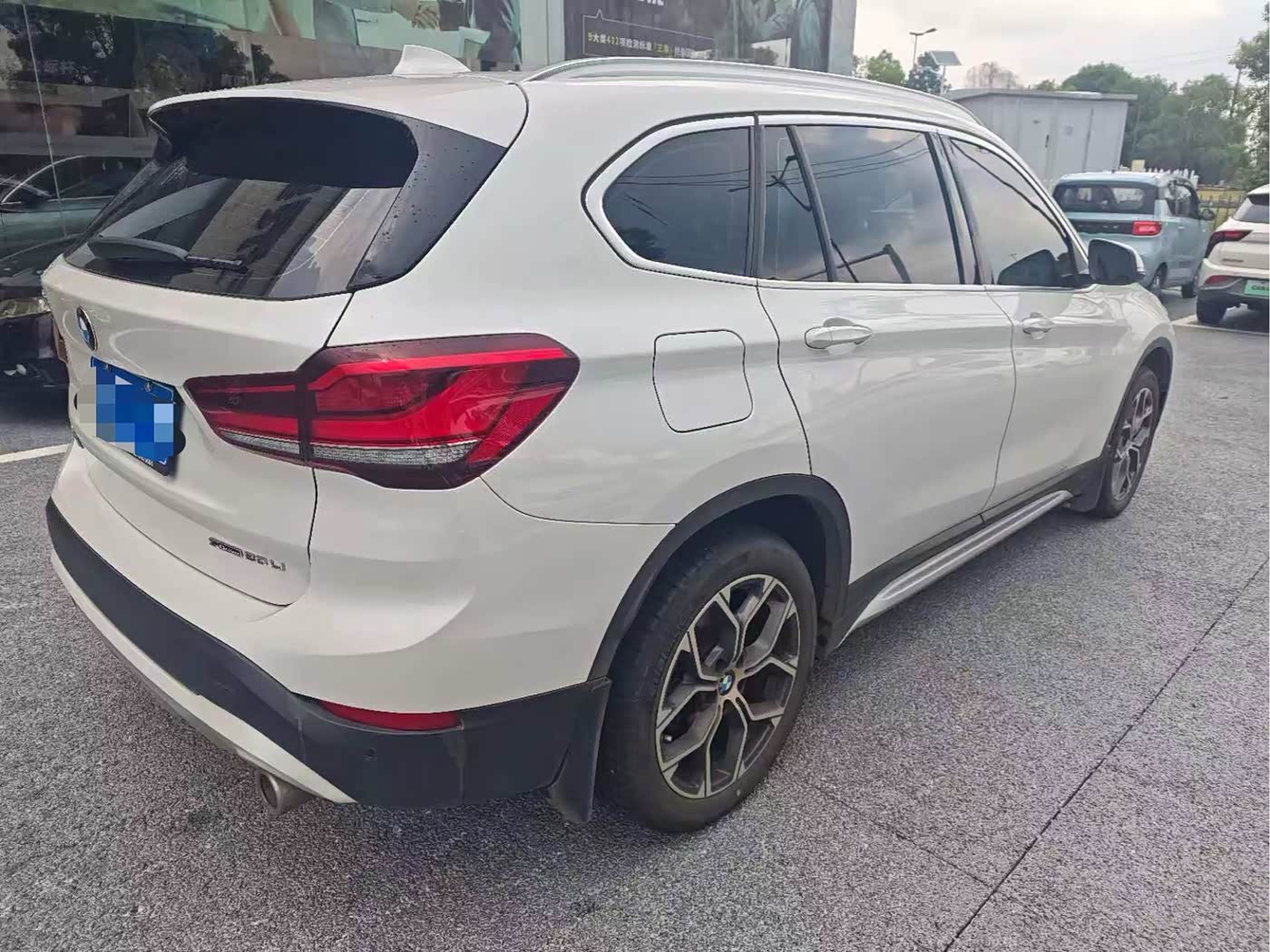 BMW X1 1.5 л 2021 г. Белый, пробег 33000 км