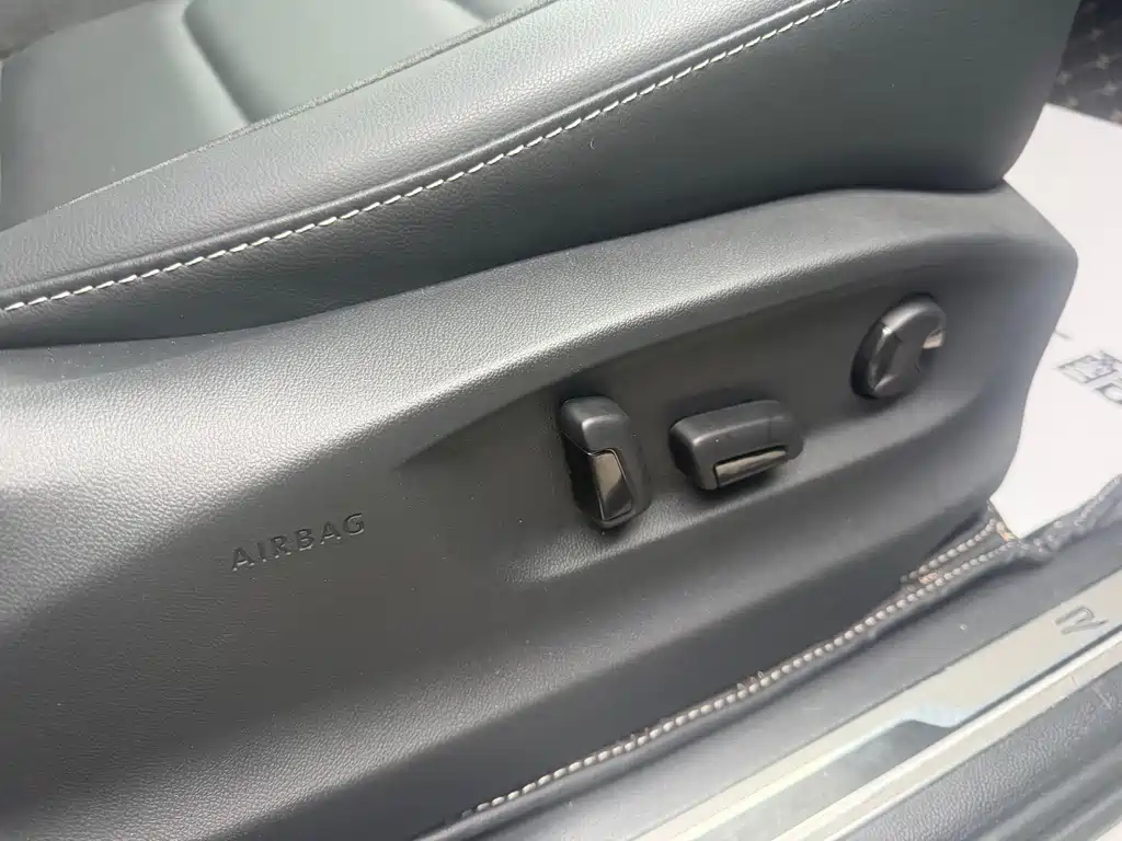 Volkswagen Tiguan L — миниатюра 13