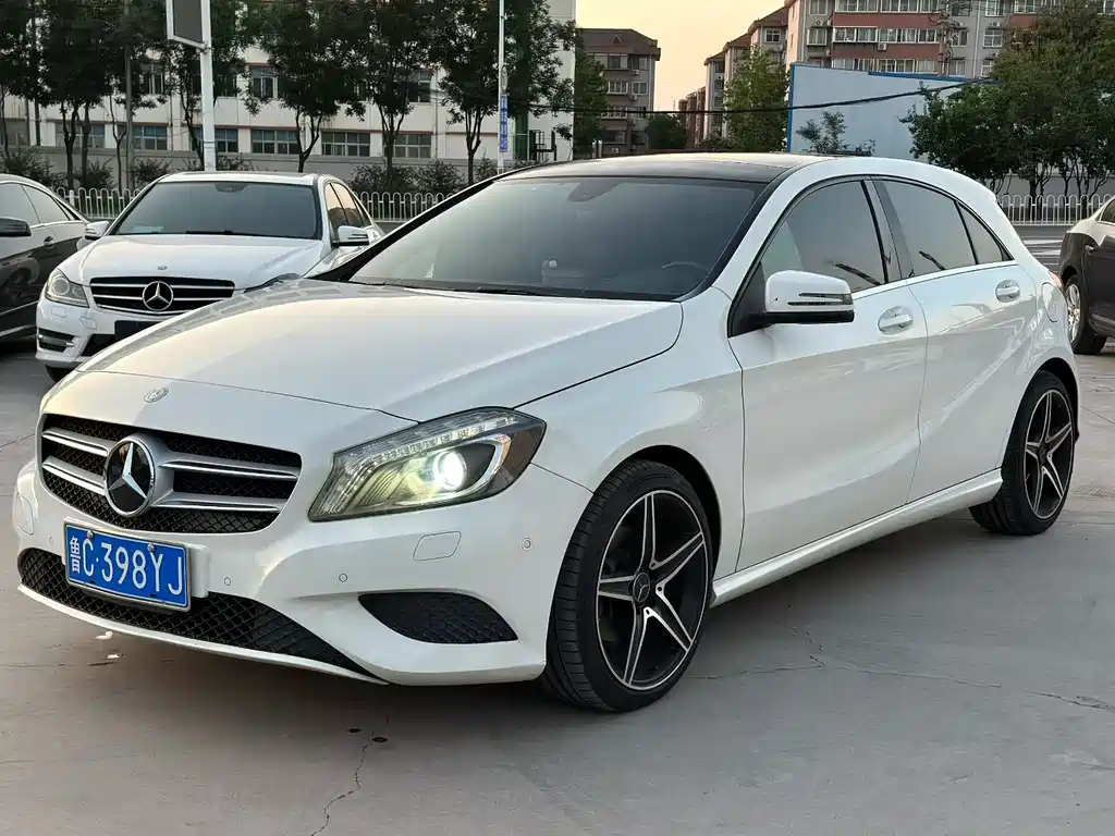 Mercedes-Benz A-Class( Import ) 2015 A 200 Fashion Type
