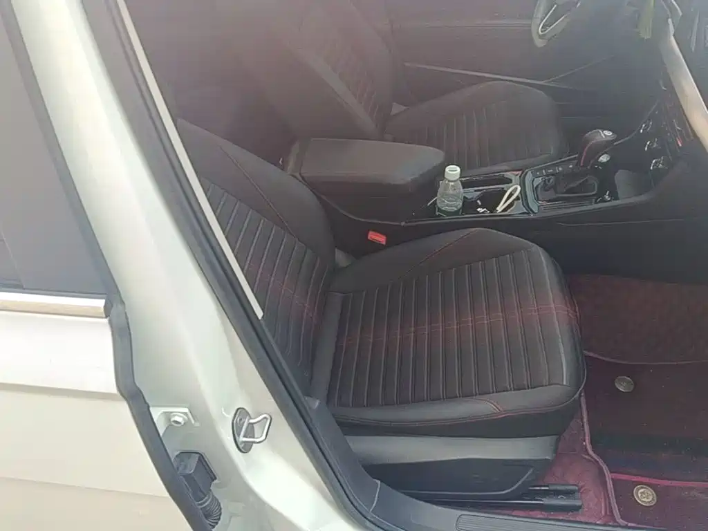 Volkswagen Lavida — миниатюра 25