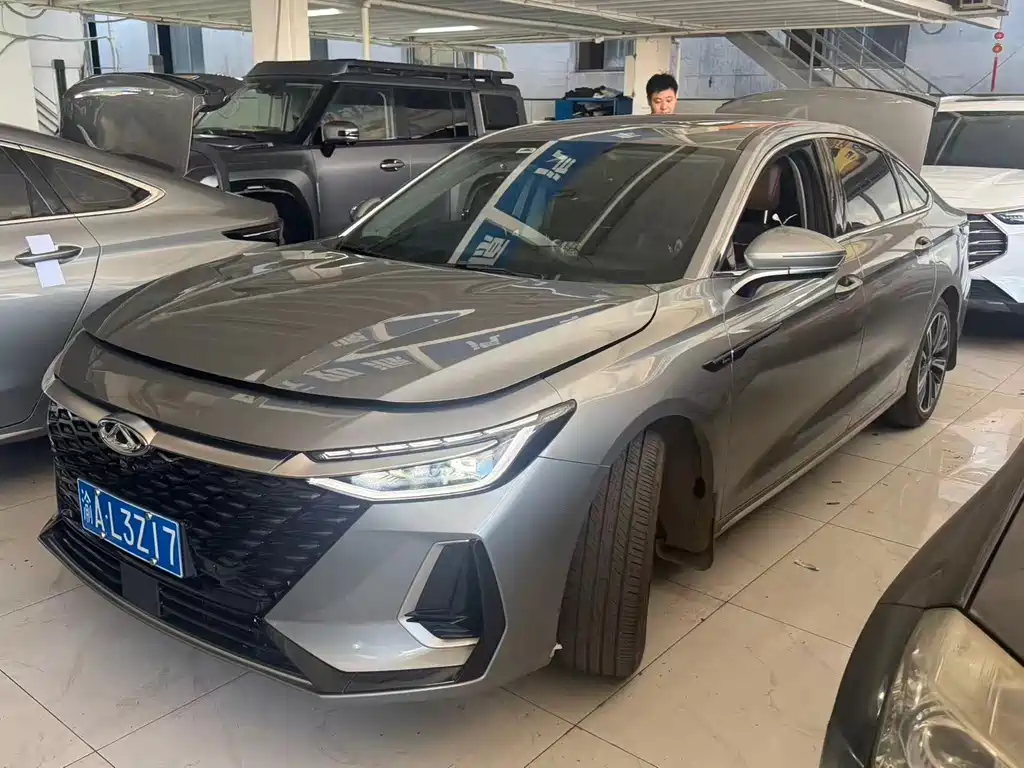 Chery Arrizo 8