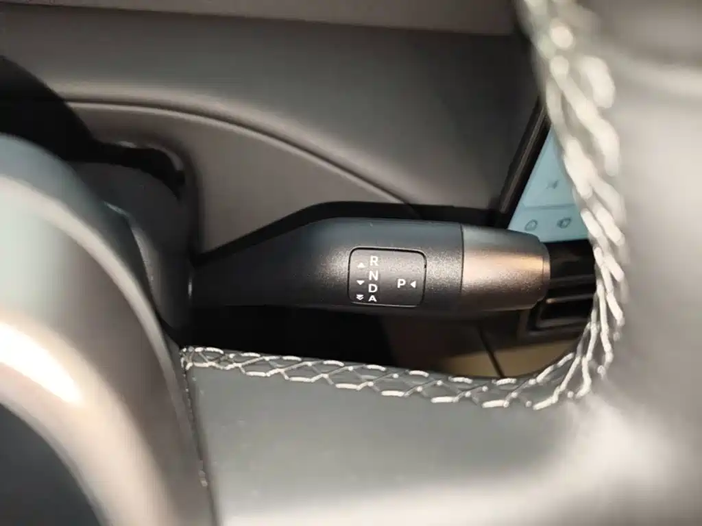 Li Auto Li MEGA — миниатюра 14