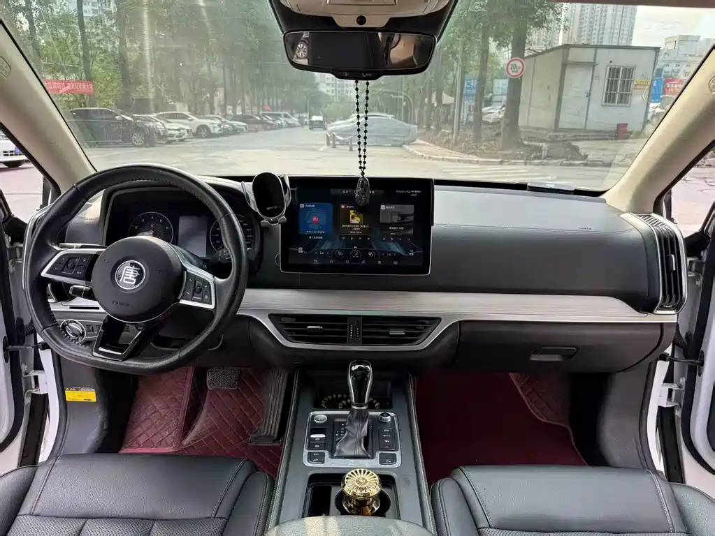 BYD Tang — миниатюра 6