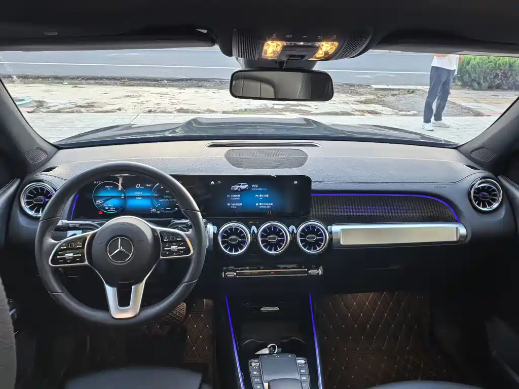 Mercedes-Benz EQB — миниатюра 6