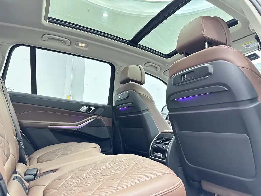 BMW X7 — миниатюра 15