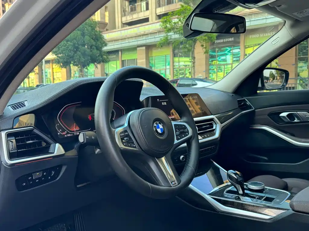 BMW 3 Series — миниатюра 17