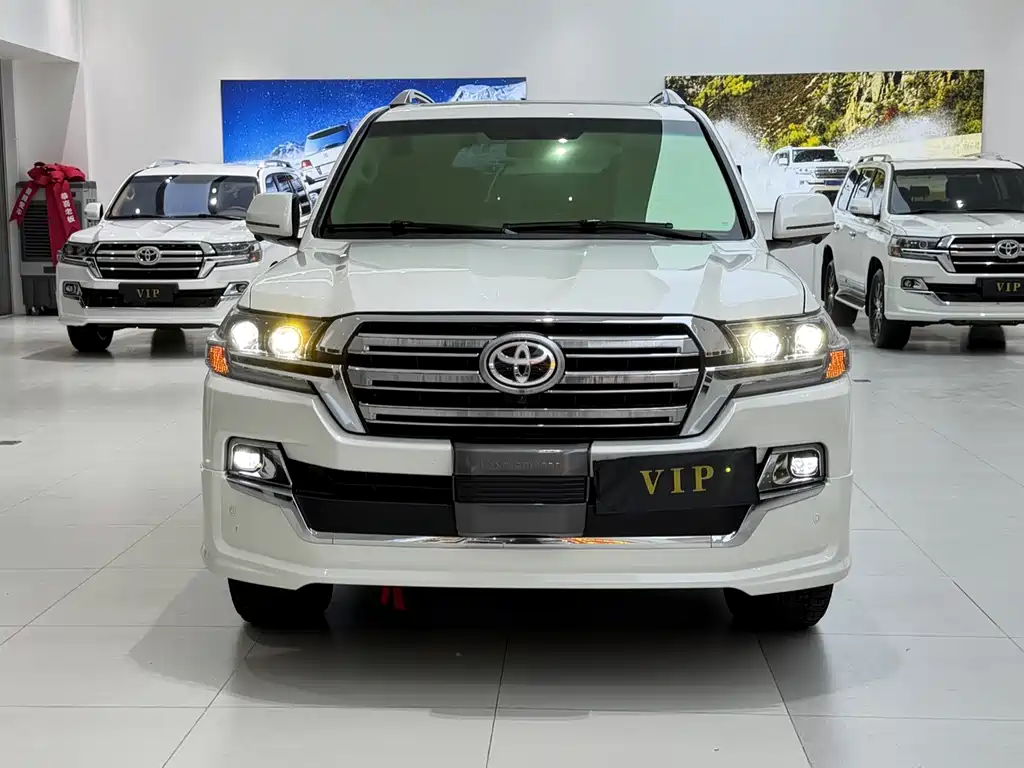 Toyota Land Cruiser — миниатюра 2