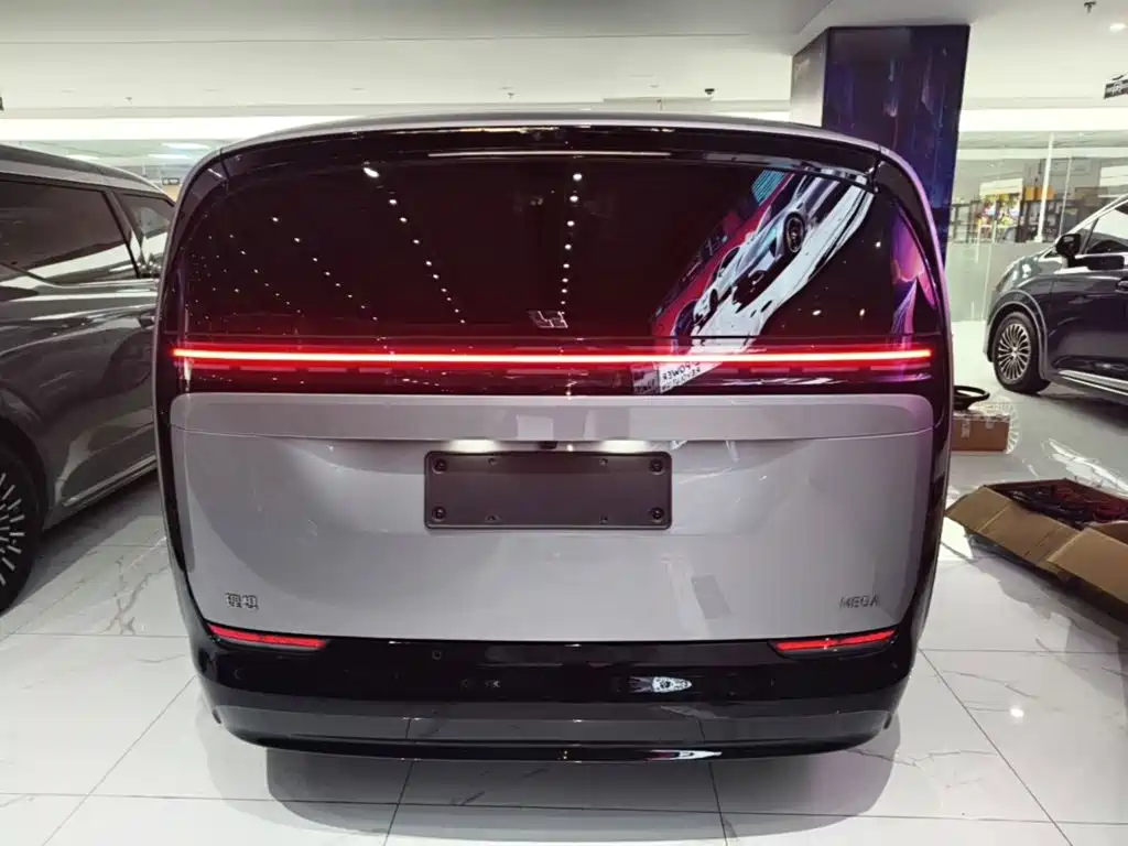Li Auto Li MEGA — миниатюра 6
