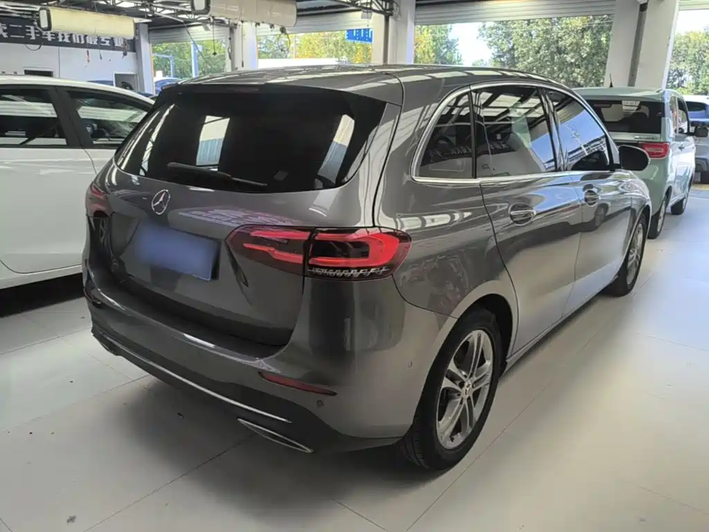 Mercedes-Benz B-Class — миниатюра 7