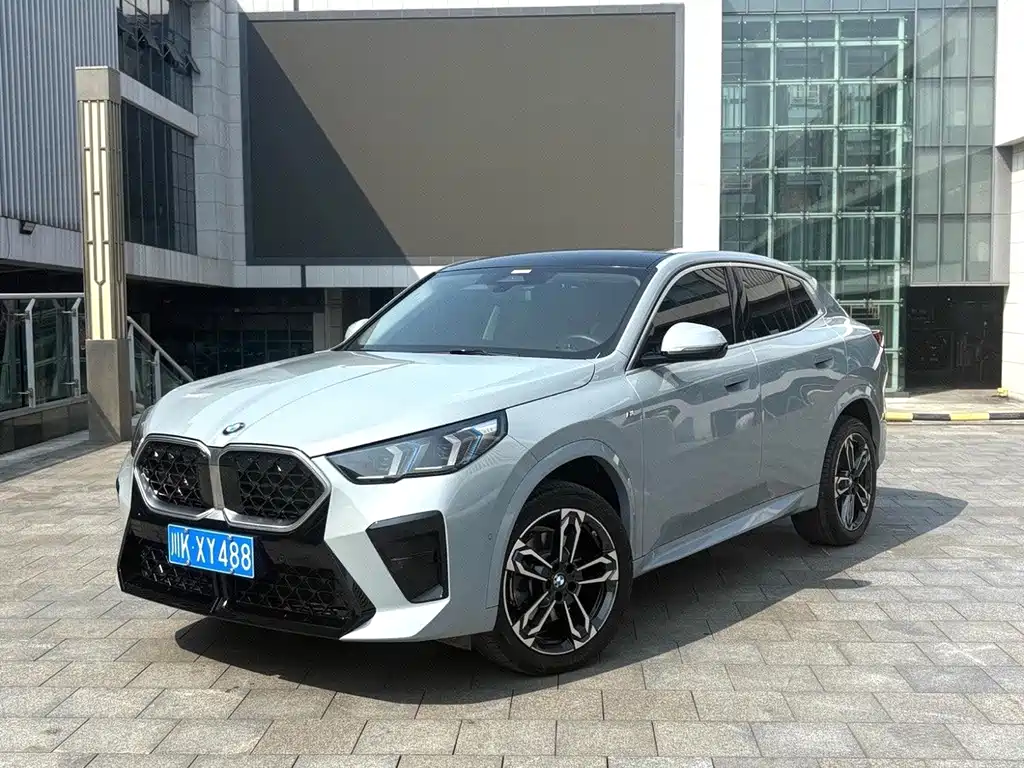 BMW X2 (Import)