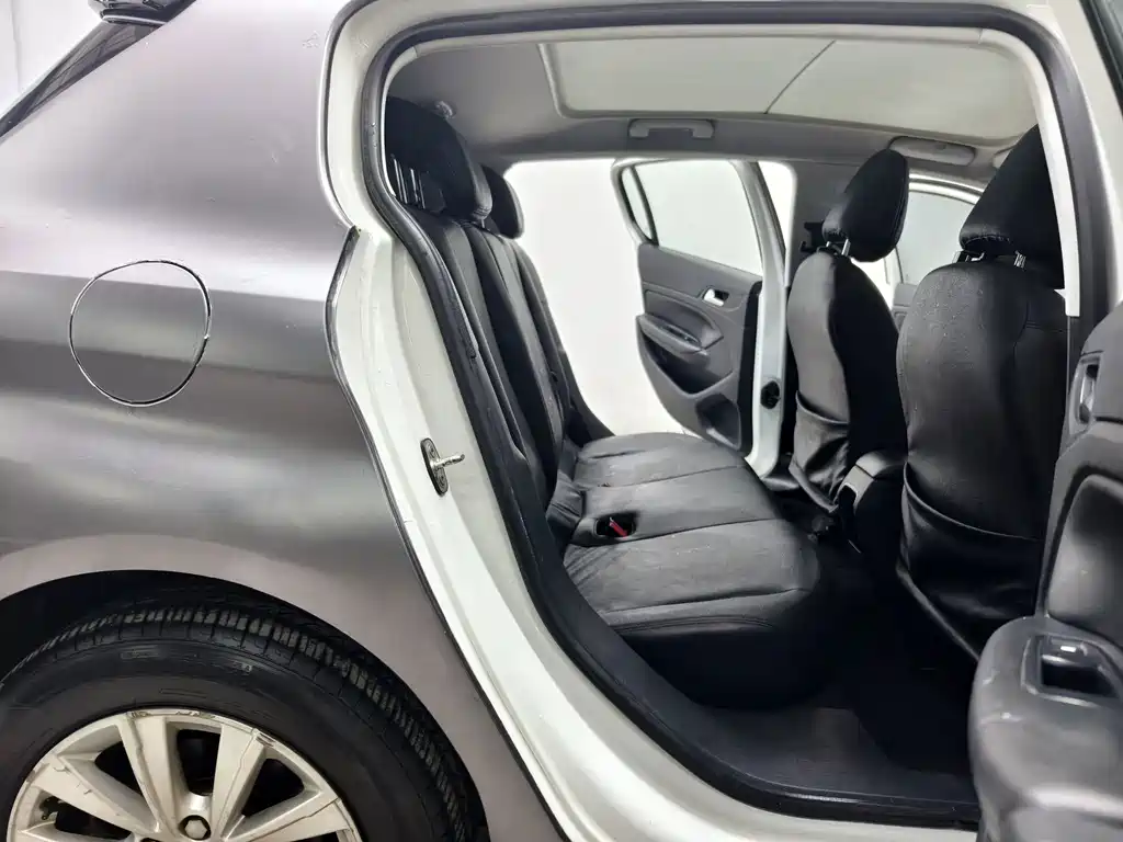 Peugeot 308S — миниатюра 16