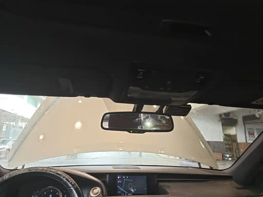 Lexus IS — миниатюра 18