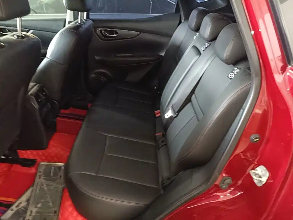 Nissan Qashqai — миниатюра 17