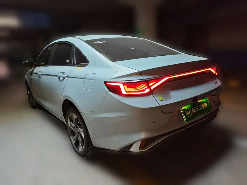 Geely L HiP — миниатюра 4