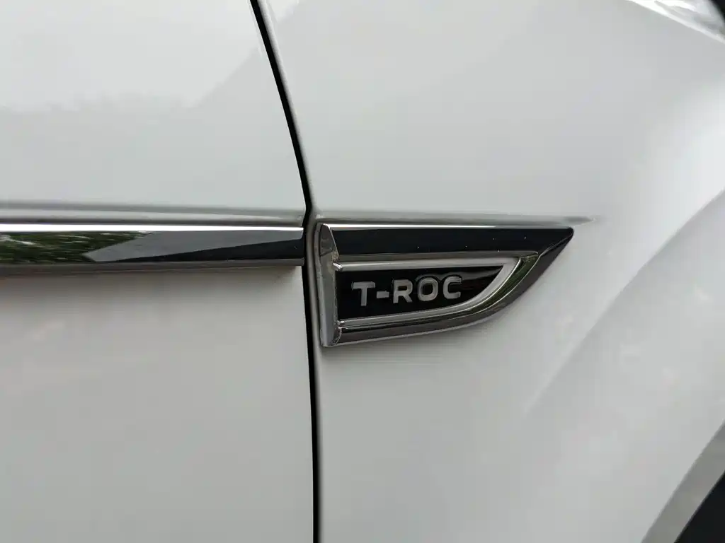 Volkswagen T-Roc — миниатюра 23