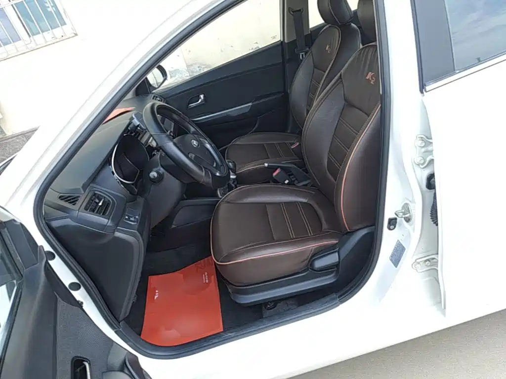 Kia K2 — миниатюра 15