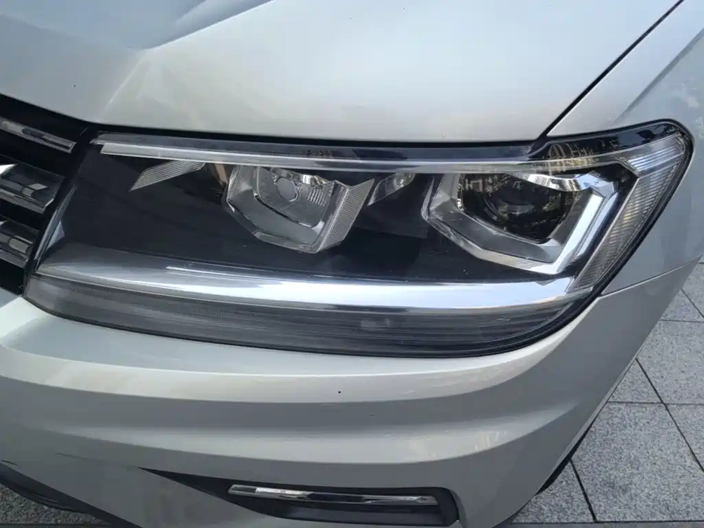 Volkswagen Tiguan L — миниатюра 24