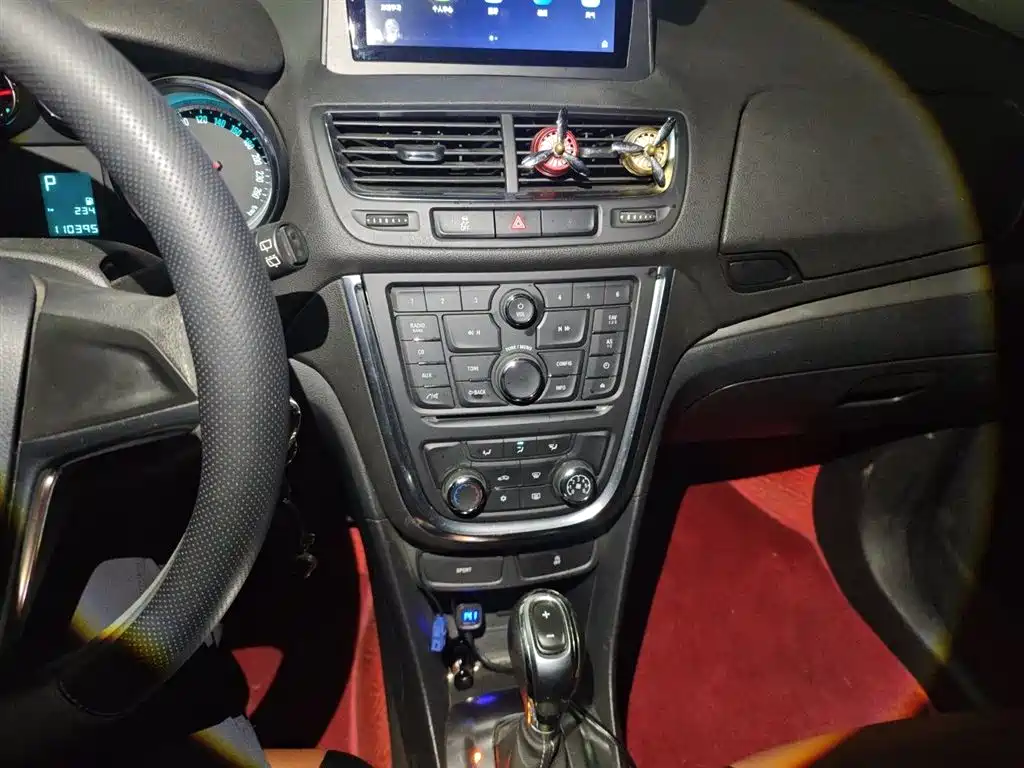 Buick Encore 2015 1.4T AT Elite