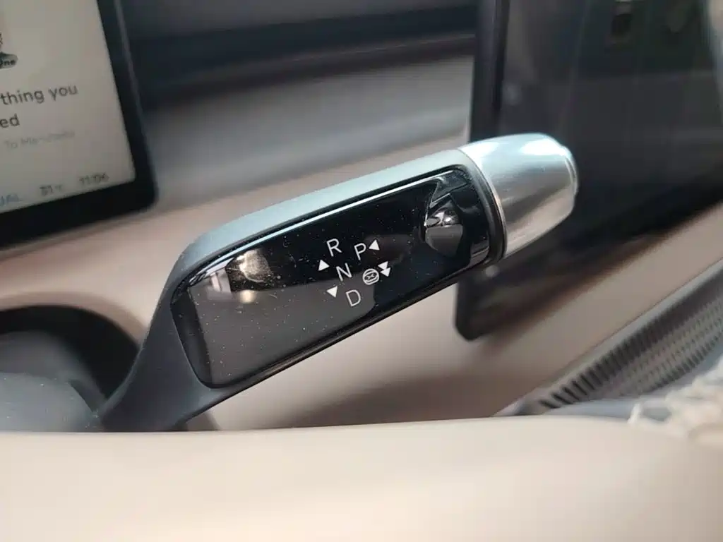 XPeng X9 — миниатюра 14