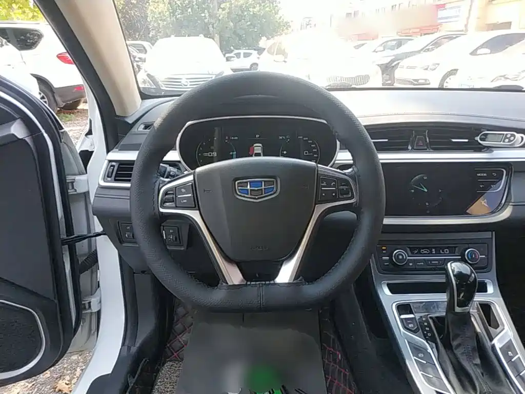 Geely Emgrand — миниатюра 11