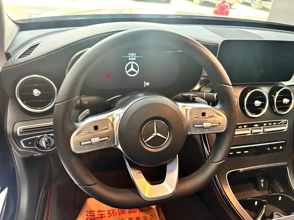 Mercedes-Benz C-Class — миниатюра 6