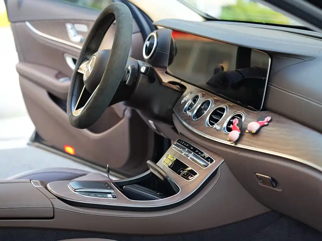 Mercedes-Benz E-Class E 2022 E 300 L Luxury