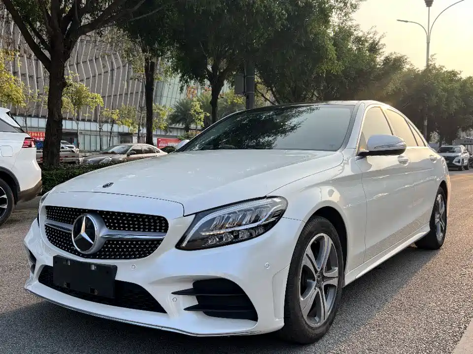 Mercedes-Benz C-Class 2020