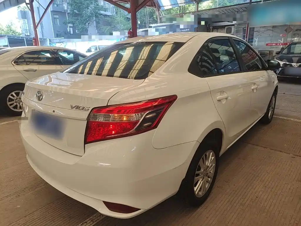 Toyota Vios — миниатюра 7