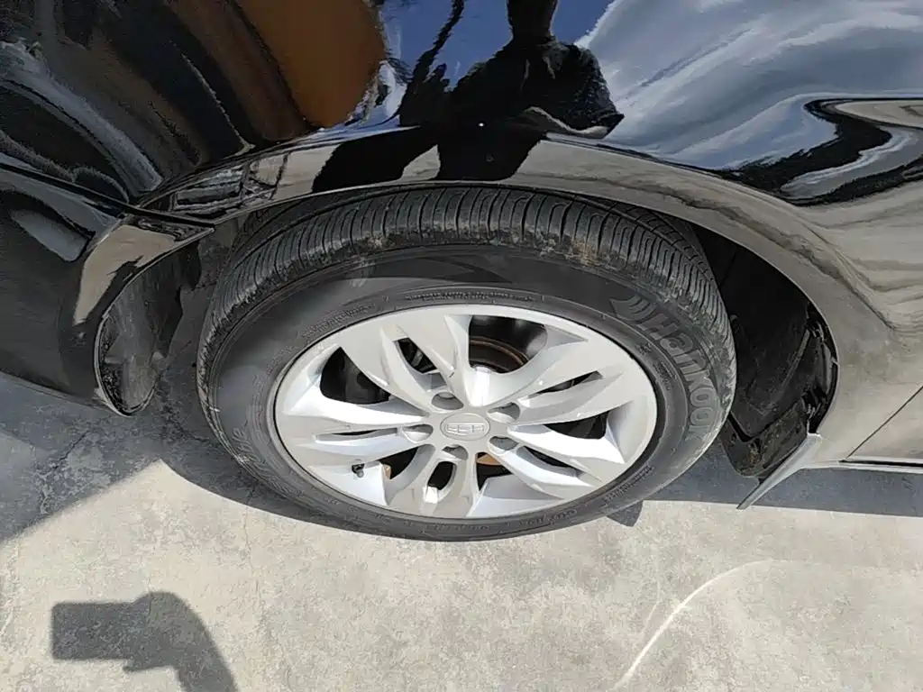 Geely Emgrand — миниатюра 23