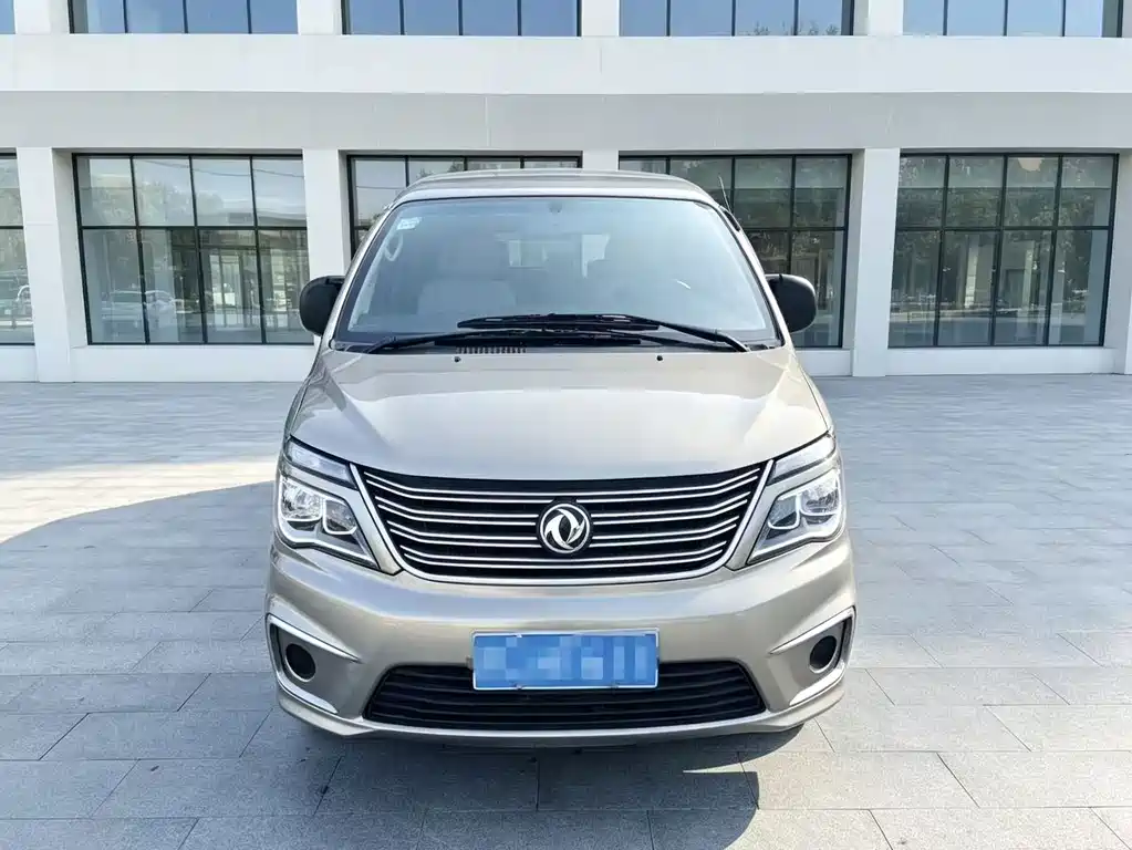 Forthing Lingzhi M5L 1.6L Basic Type 7 seats, фото 2