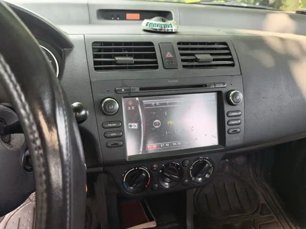 Suzuki Swift — миниатюра 9