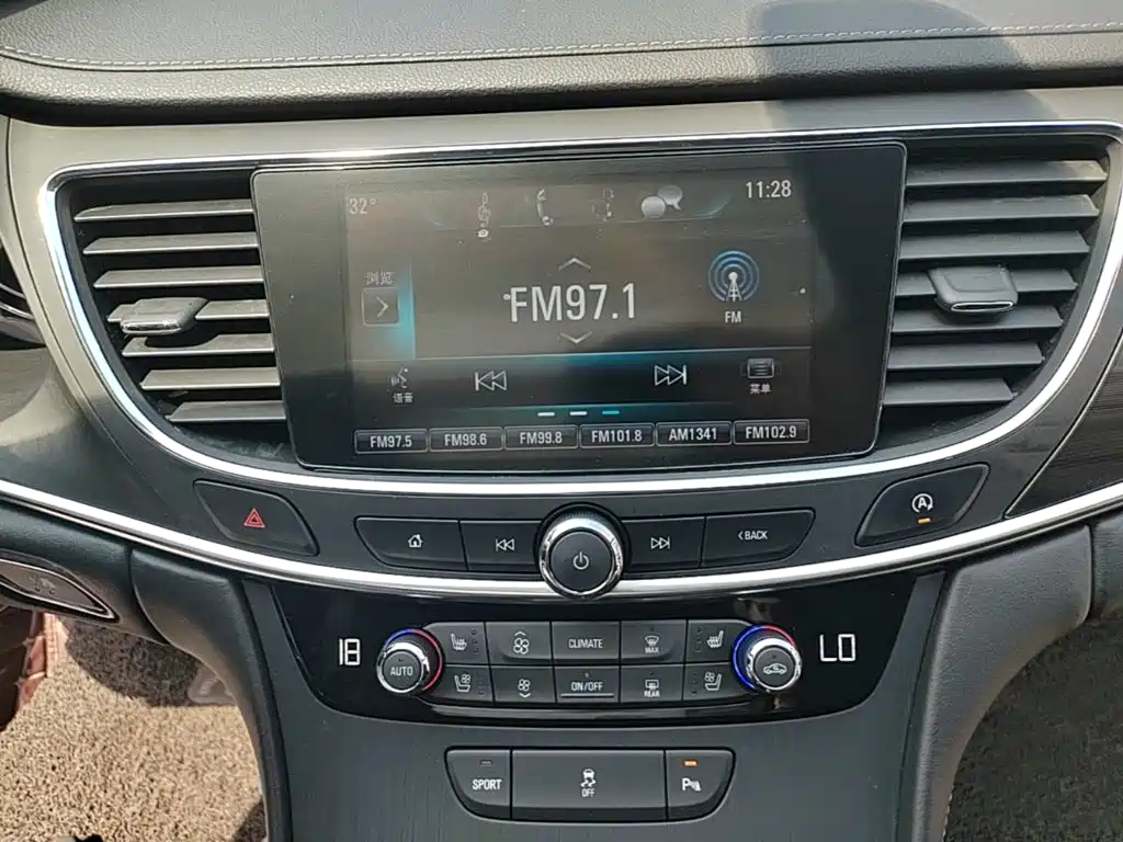 Buick LaCrosse — миниатюра 13