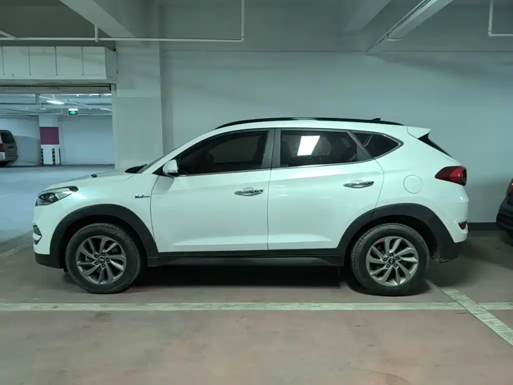 Hyundai Tucson — миниатюра 25