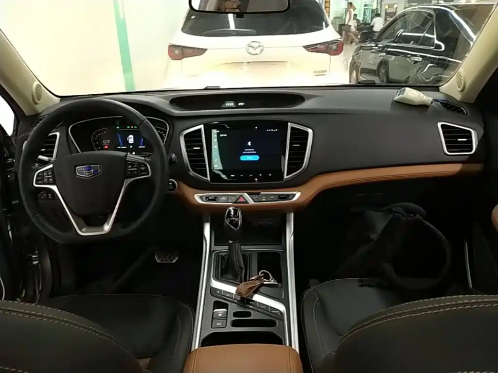 Geely Vision X6 — миниатюра 10
