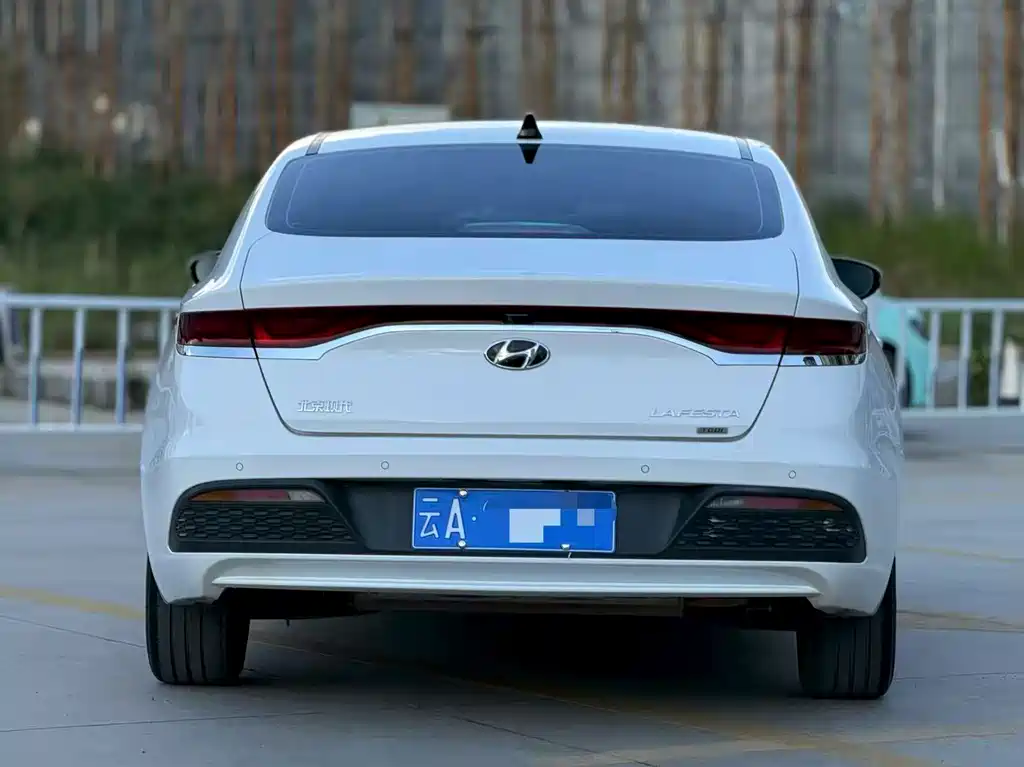 Hyundai Fista — миниатюра 9