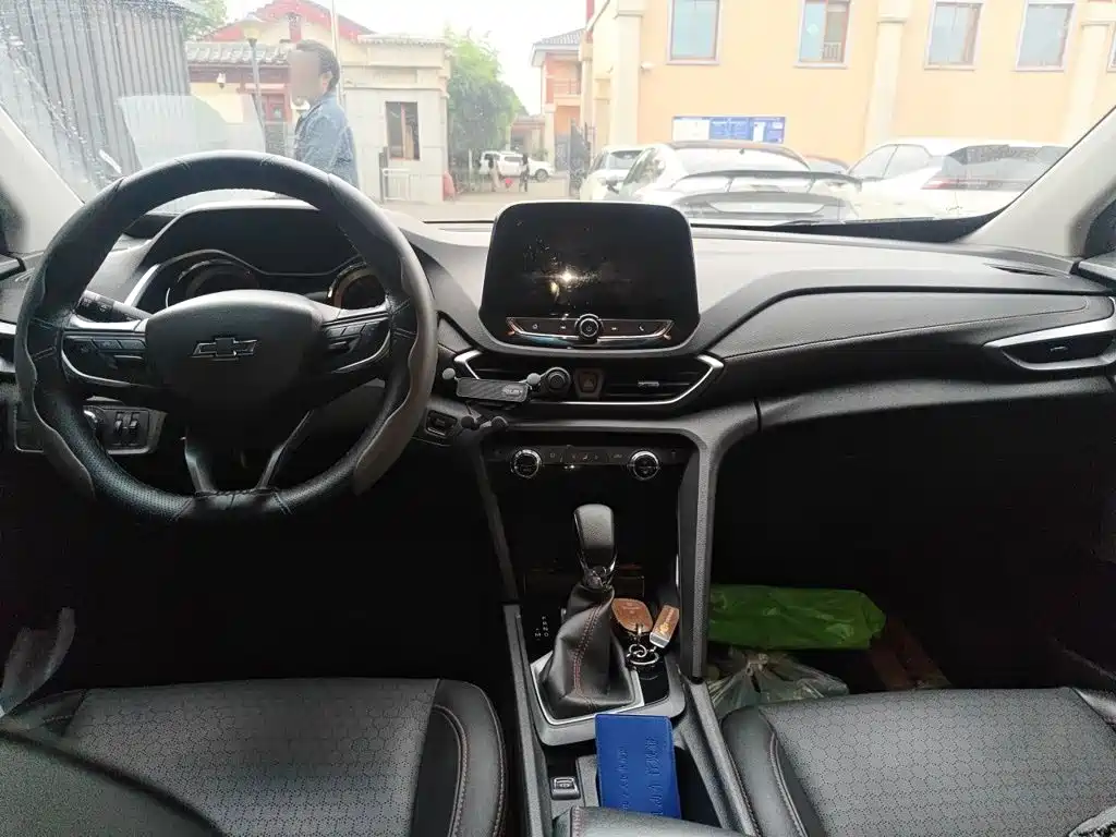 Chevrolet Volando — миниатюра 10
