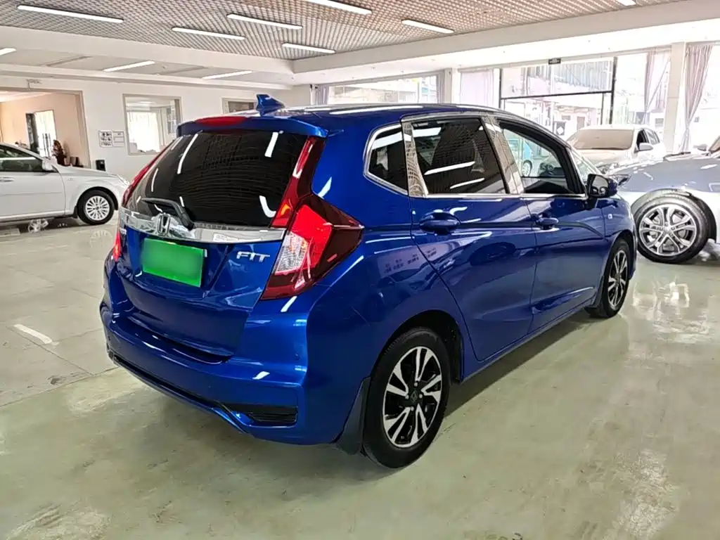 Honda Fit — миниатюра 7