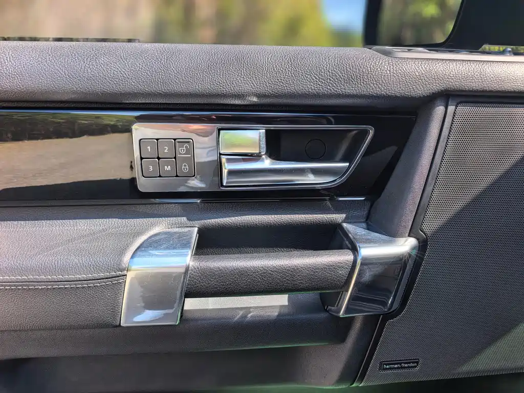 Land Rover Discovery — миниатюра 13