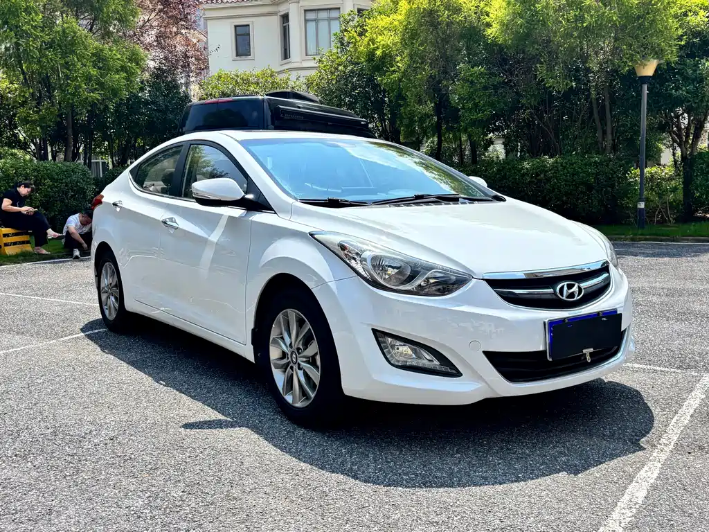 Hyundai Elantra Langdong — миниатюра 3