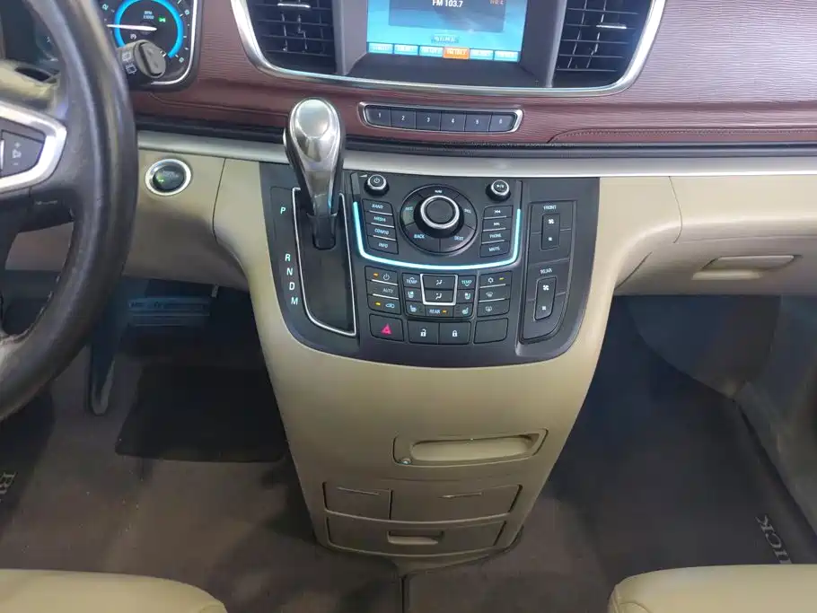 Buick GL8 — миниатюра 16