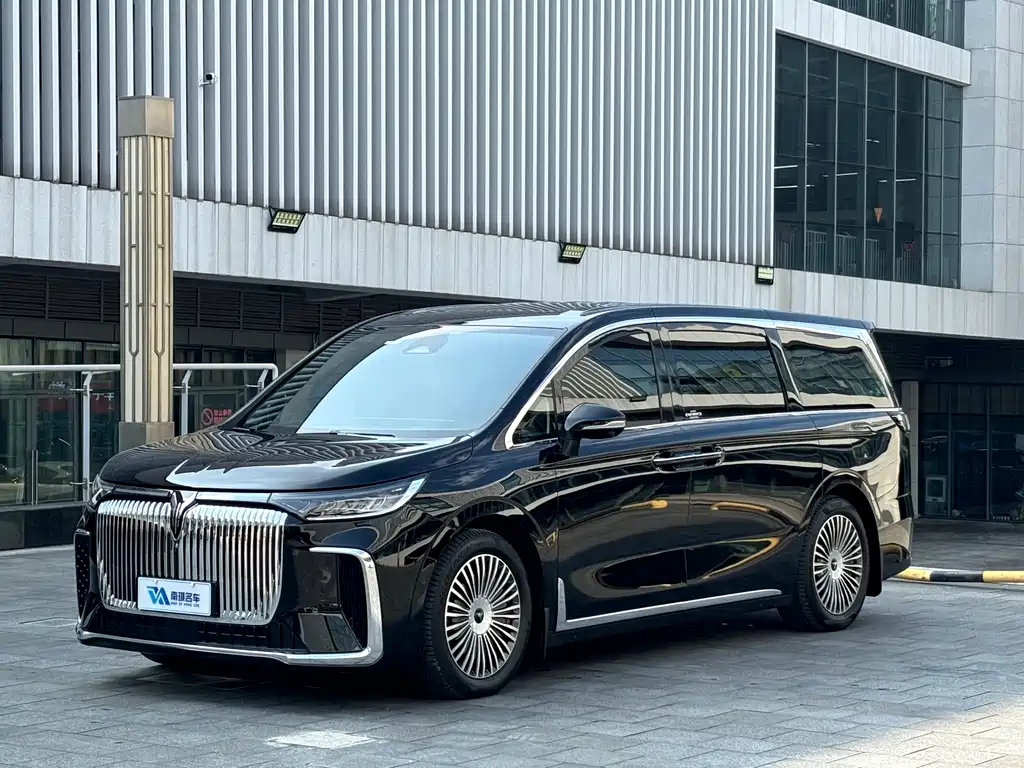 LANTU AUTOMOBILE LANTU DREAMER