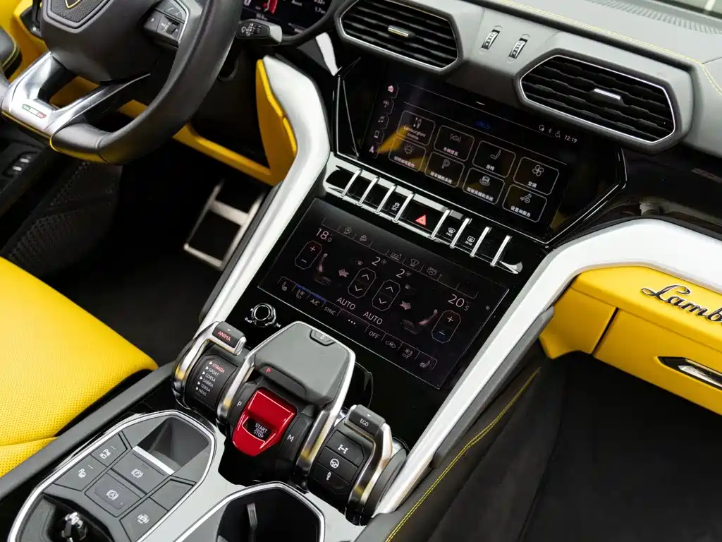 Lamborghini Urus — миниатюра 19