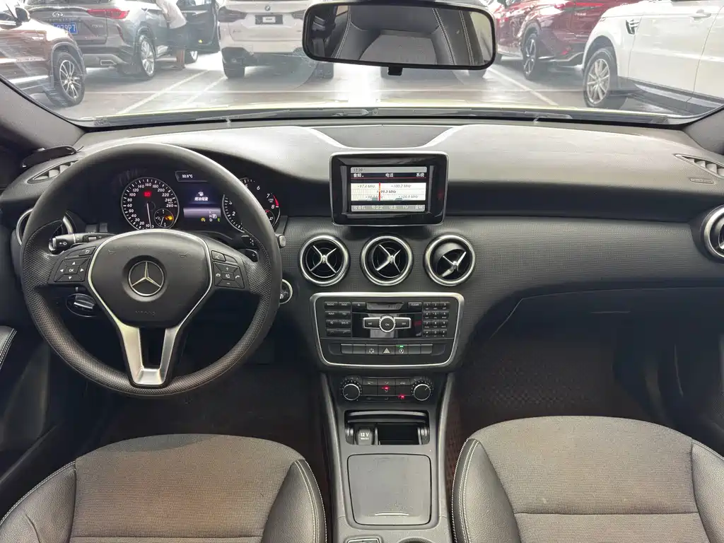 Mercedes-Benz A-Class (Import) — миниатюра 10