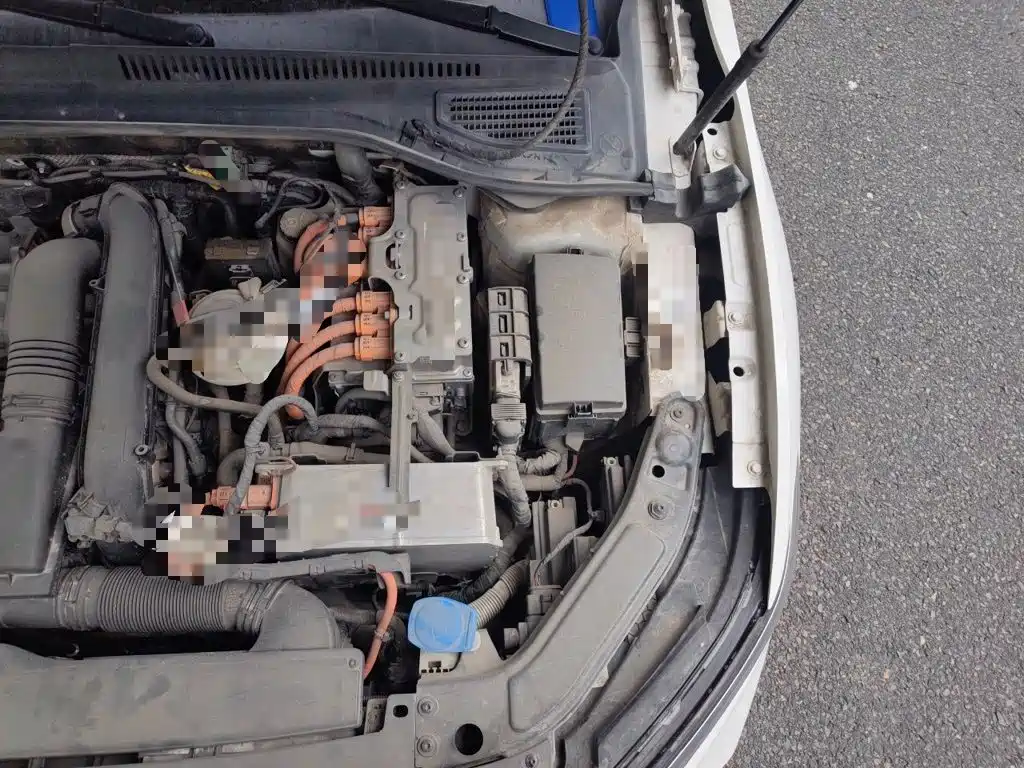 Volkswagen Passat PHEV — миниатюра 20