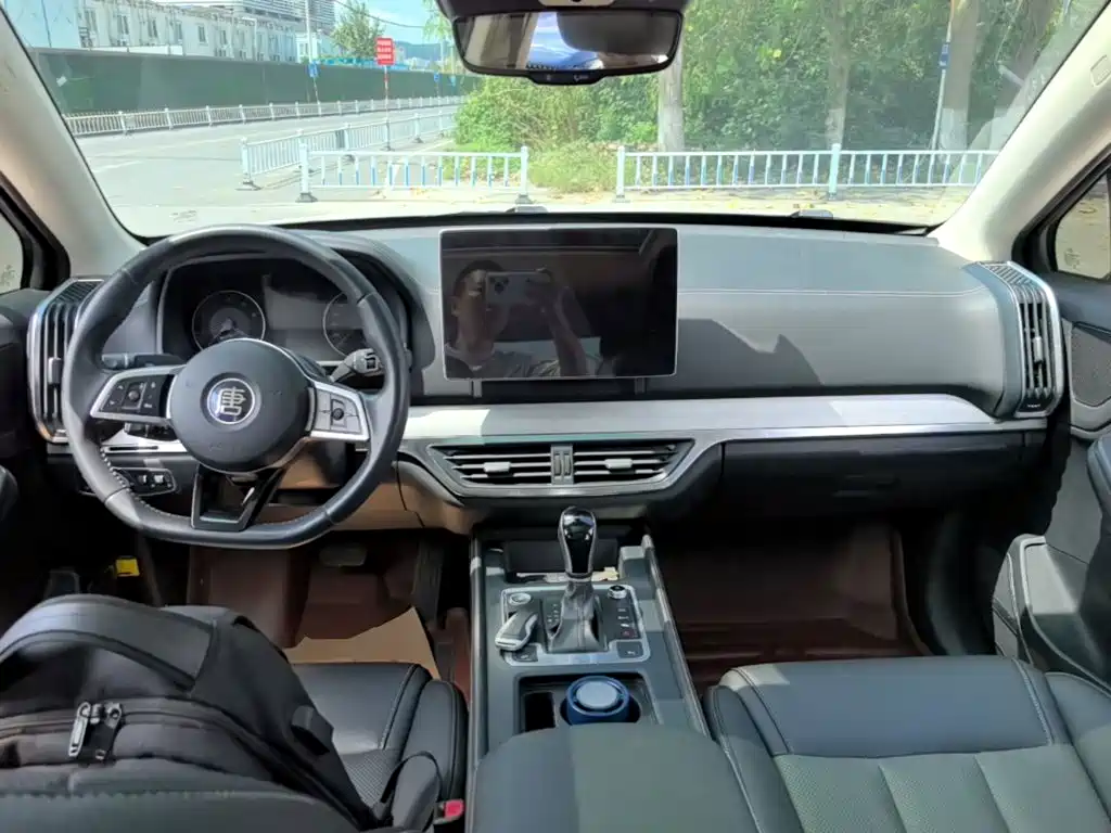 BYD Tang — миниатюра 10
