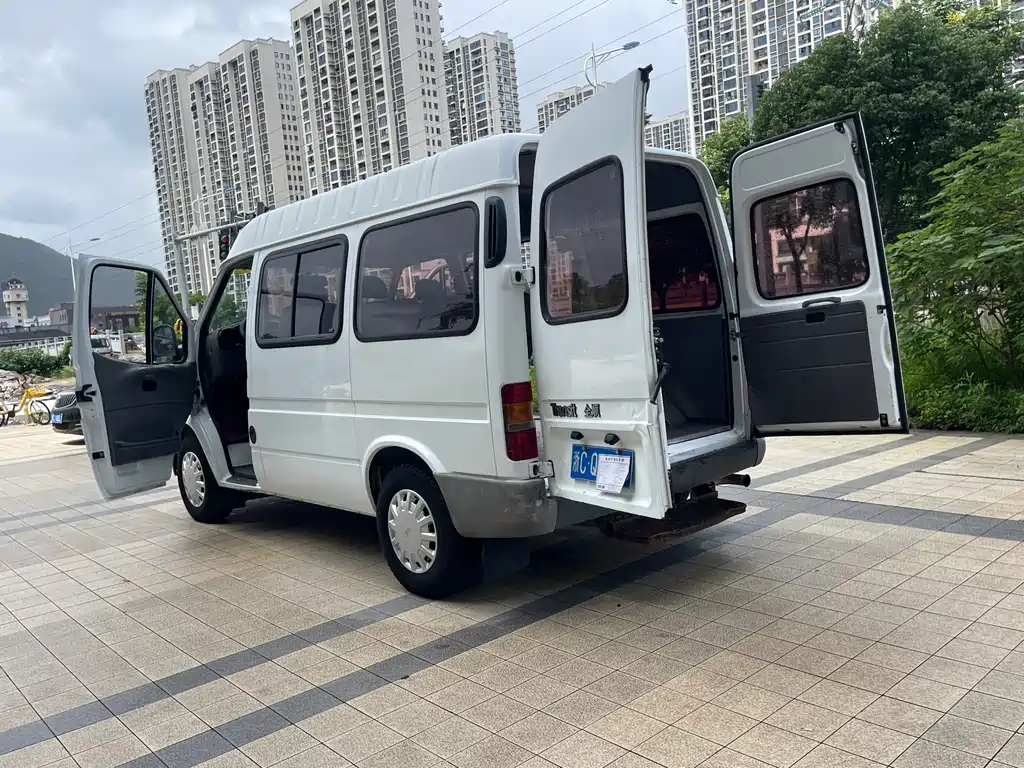 Ford Transit Classic — миниатюра 14