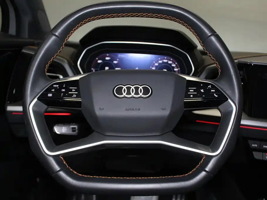 Audi Q4 e-tron — миниатюра 10