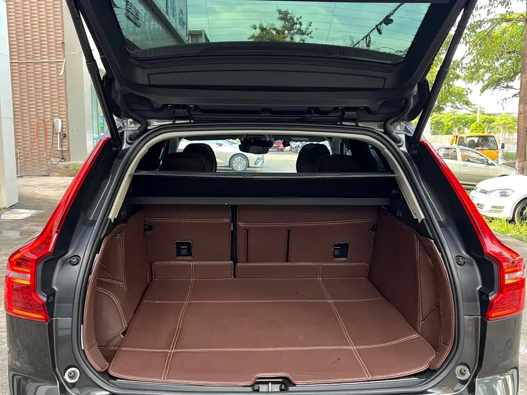 Volvo XC60 — миниатюра 16