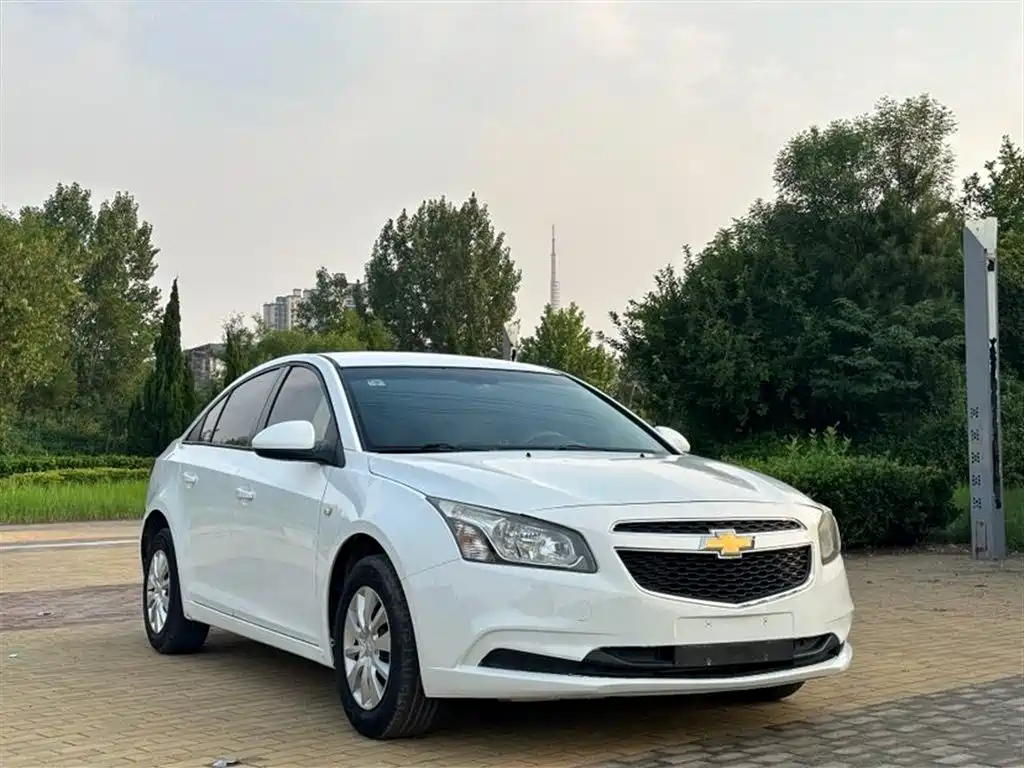 Chevrolet Cruze 2015 1.5L SL MT