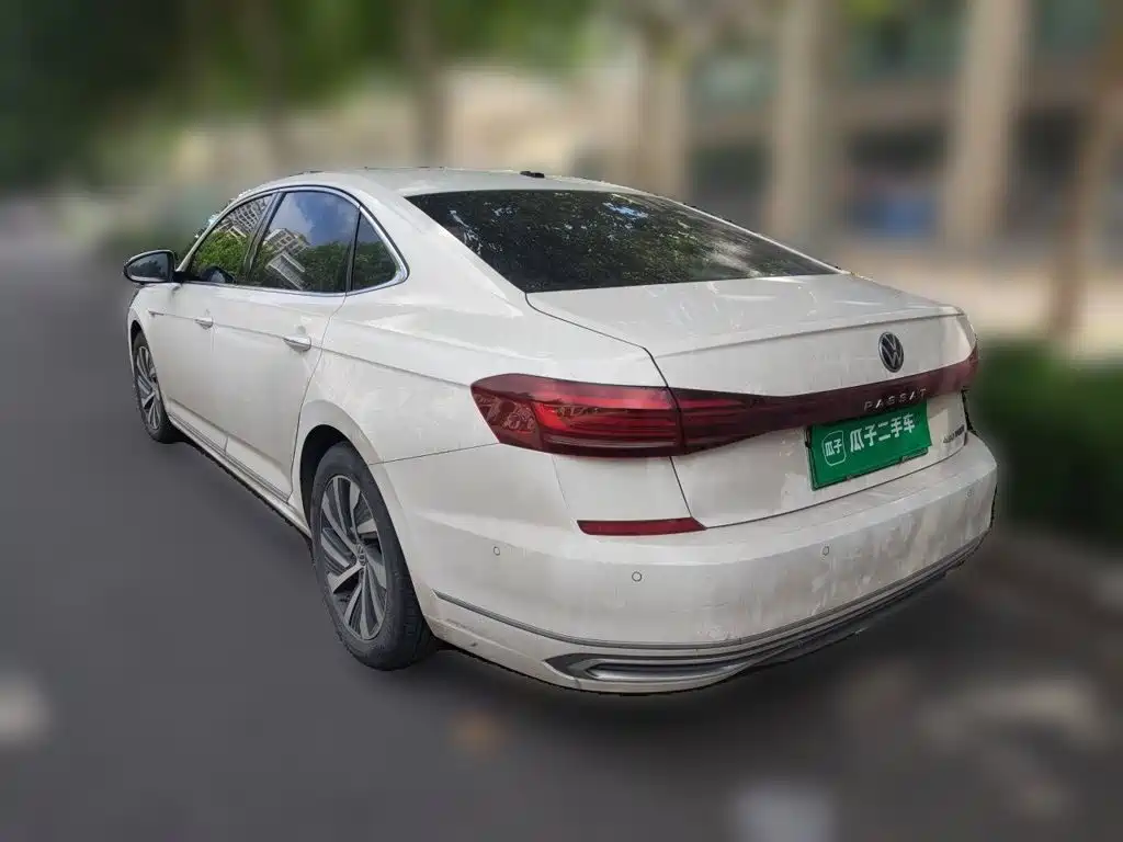 Volkswagen Passat PHEV — миниатюра 25